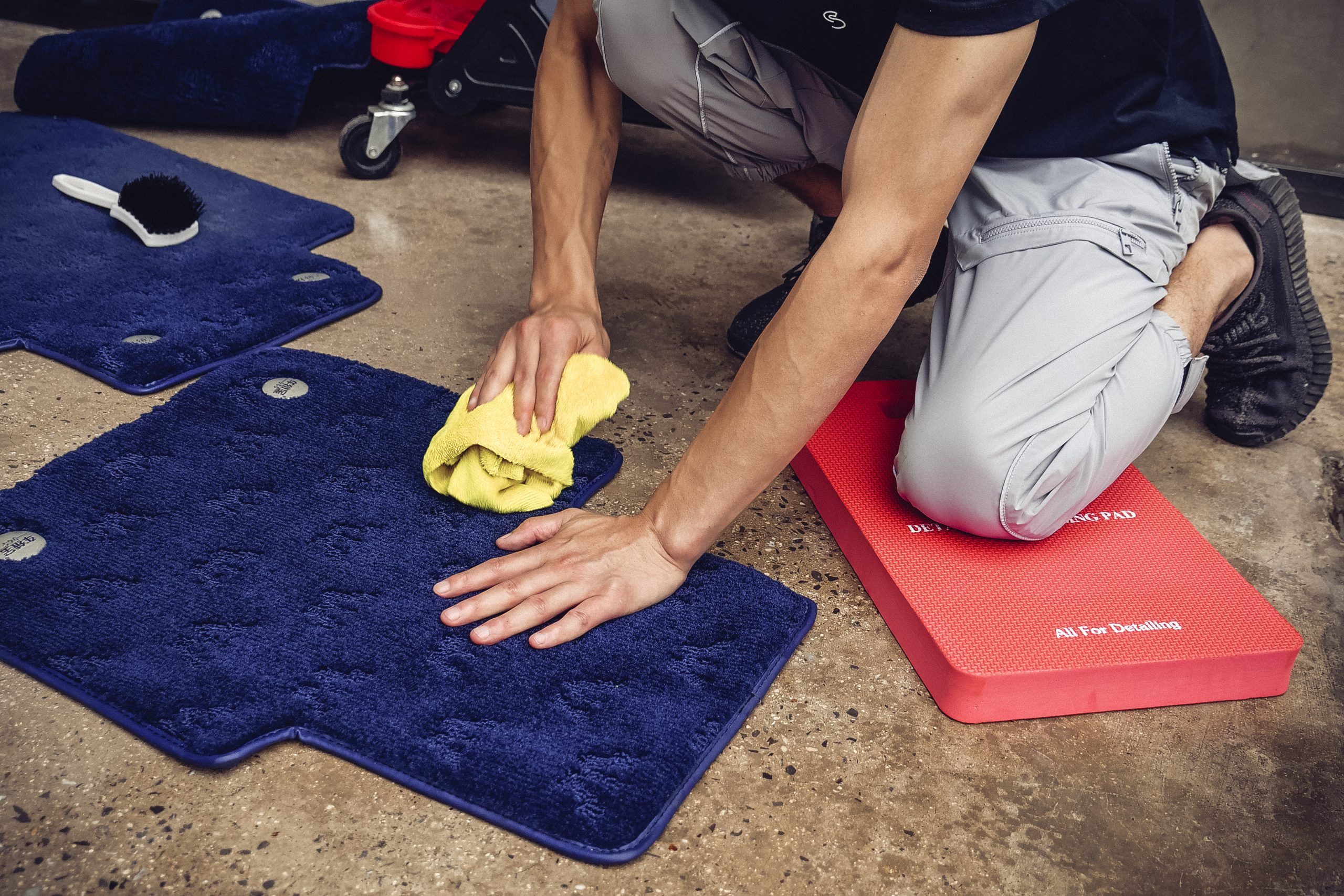 Maxshine Detailing Kneeling Pad - Image 2