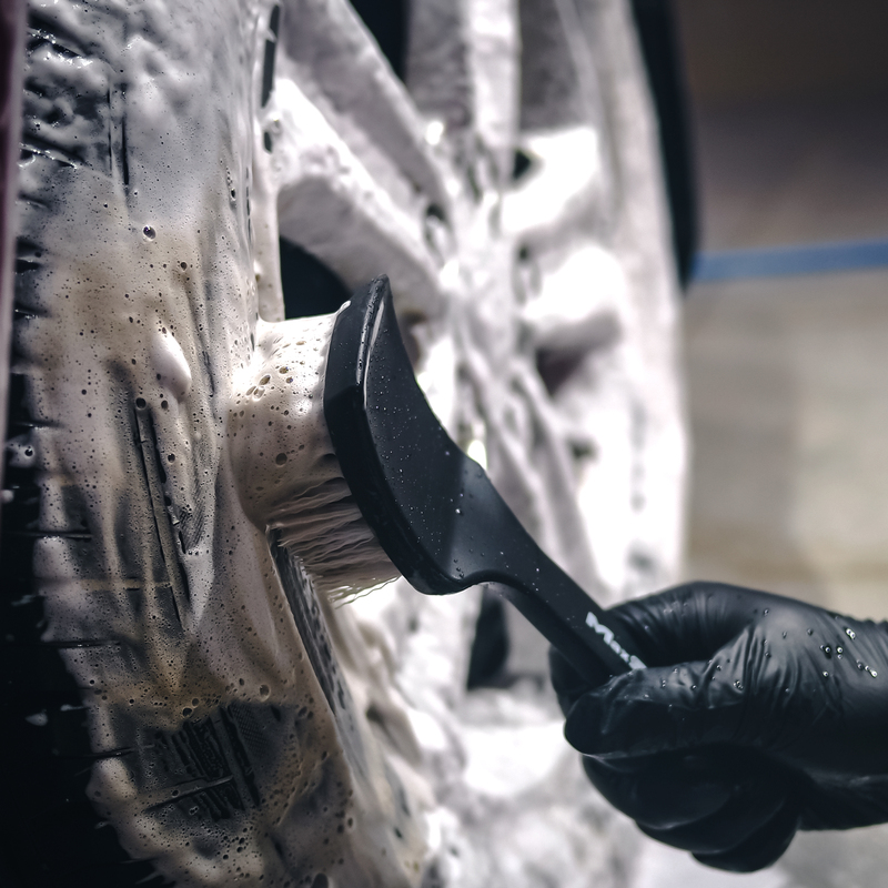 Maxshine Tyre Scrub Brush - Image 2